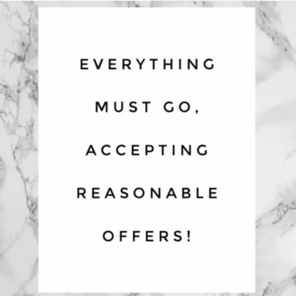 Accepting ALL REASONABLE offers💕
